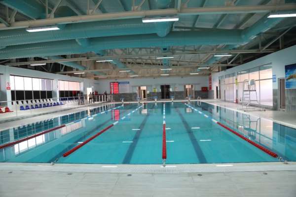 Başkale Belediyesi Yarı Olimpik Yüzme Havuzu hizmete açılıyor 