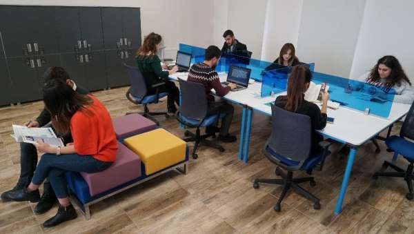 Hasan Kalyoncu Üniversitesi başarıyı ödüllendiriyor