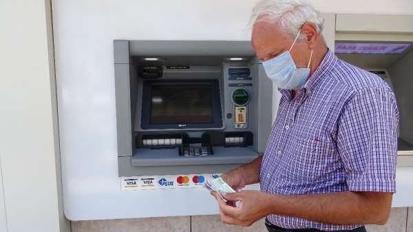 (Özel) Havale kanunla ücretsiz oldu, ama ücretsiz havale yapamadı 