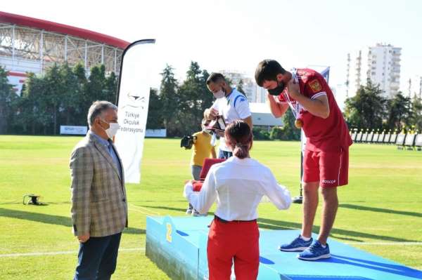 Antalya, pandemi döneminde ilk uluslararası okçuluk yarışmasını başarıyla tamaml