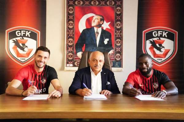 Gaziantep FK Nouha Dicko ve Amedej Vetrih ile sözleşme imzaladı 