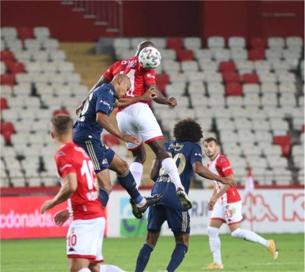 Antalyaspor 3 puanı unuttu