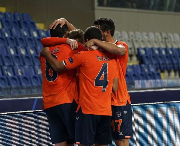 Başakşehir, Şampiyonlar Ligi'ndeki ilk 3 puanını aldı