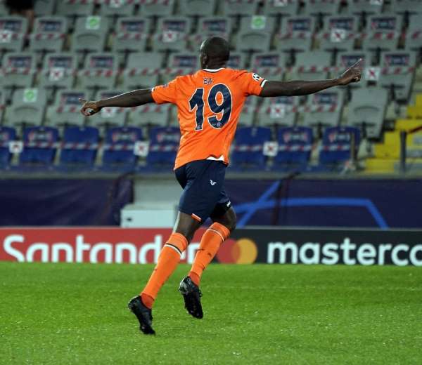 Başakşehir'in Şampiyonlar Ligi'ndeki ilk golü Demba Ba'dan 