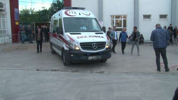 Antalya'da öğrencilerin bıçaklı kavgası: 1 yaralı 