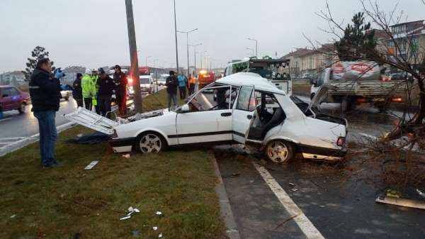 Kütahya'daki trafik kazasında ölü sayısı 3'e çıktı