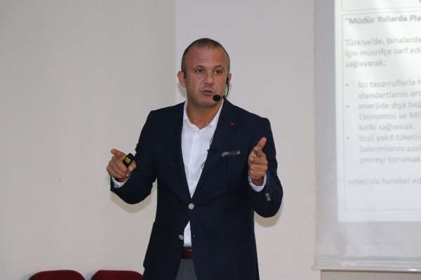 Toros Üniversitesinde, binalarda enerji verimliliği masaya yatırıldı