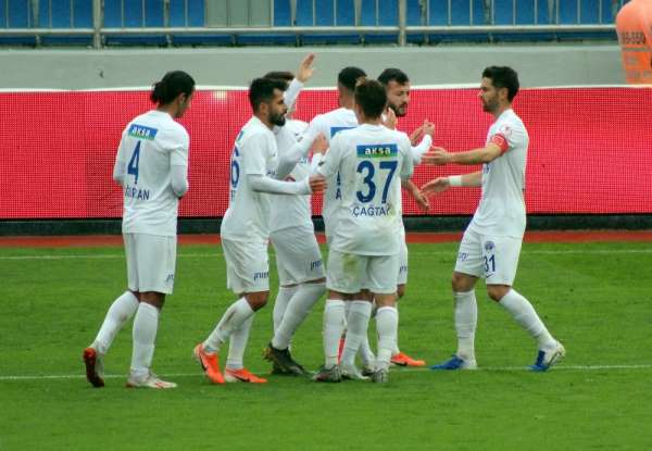 Ziraat Türkiye Kupası: Kasımpaşa: 2 - Van Spor Futbol Kulübü: 1 (İlk yarı) 