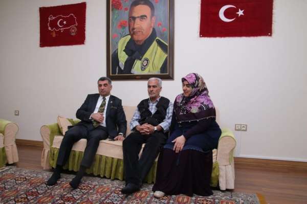 Kılıçdaroğlu, şehit Fethi Sekin’in babası ile görüştü 