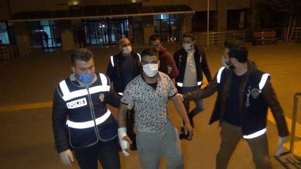 Çalıntı motosikletle önce hırsızlık, sonra kaza yaptılar, yaralı olarak kaçtılar