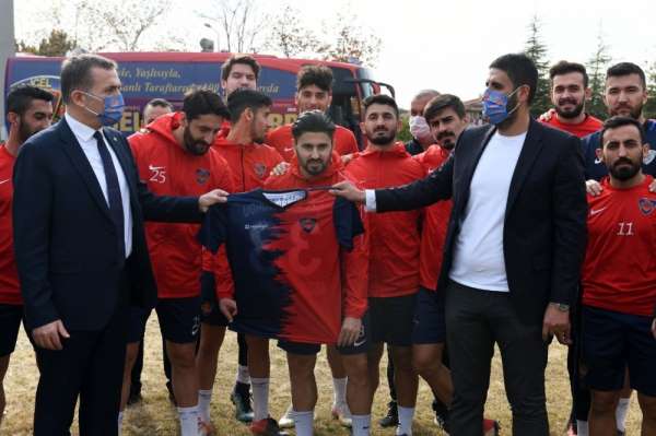 Özyiğit, İçel İdmanyurdu'nu ziyaret etti