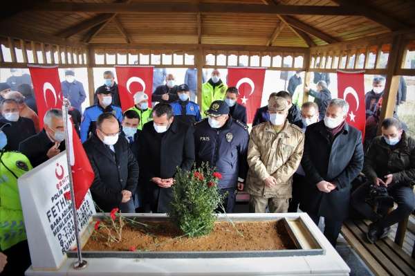 Şehit Fethi Sekin, şehadetinin 4. yılında kabri başında anıldı 