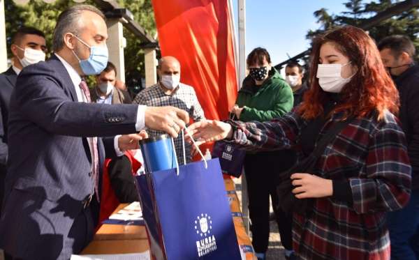 Üniversite adaylarına Bursa Büyükşehir desteği