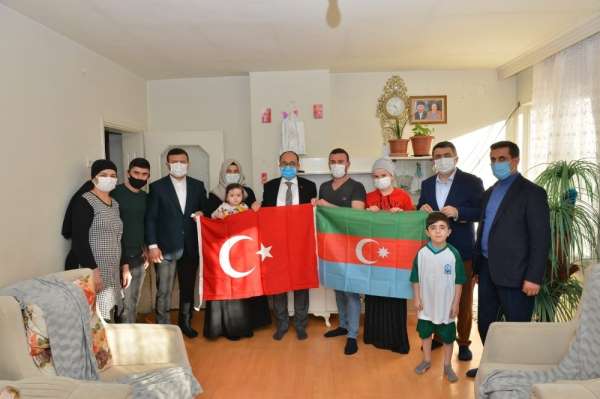 Yılmaz'dan Azerbaycanlı şehit ailelerine ziyaret 