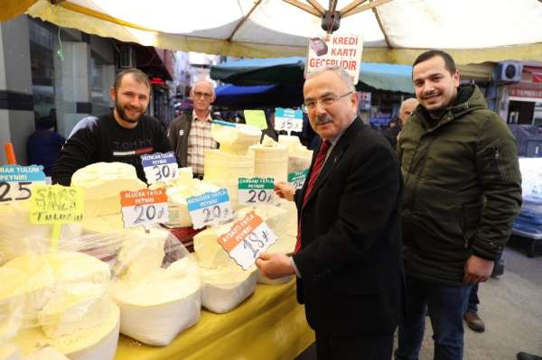 Başkan halk pazarında