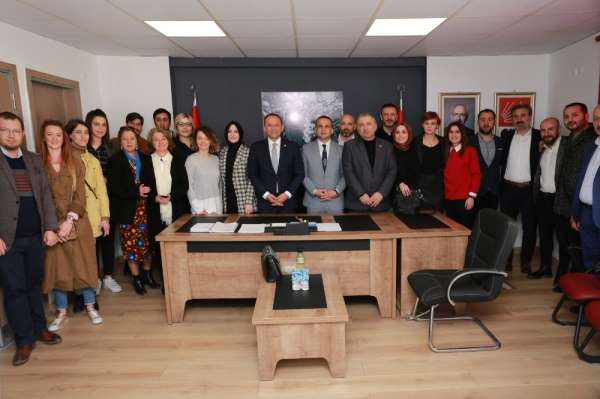 Başkan Kibar: 'Siyasilerimizle biriz ve beraberiz'
