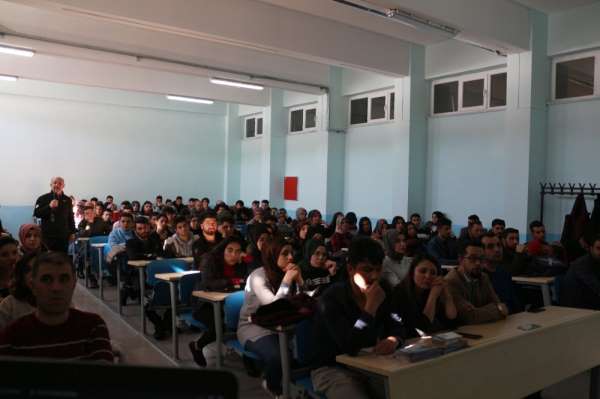 Sarıkamış'ta üniversite öğrencilerine AFAD bilinci eğitimi