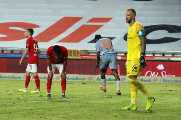 Antalyaspor'un 11 maçlık yenilmezlik serisi sona erdi 