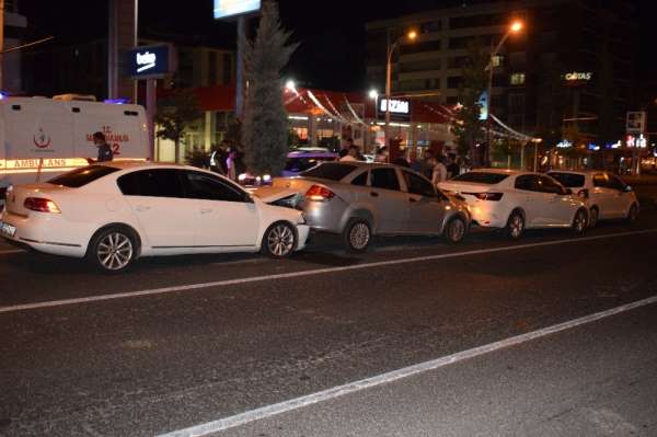 Malatya'da zincirleme trafik kazası: 1 yaralı 