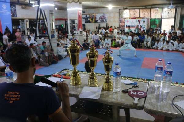 İdlib'te Gençler Karate Şampiyonası başladı 