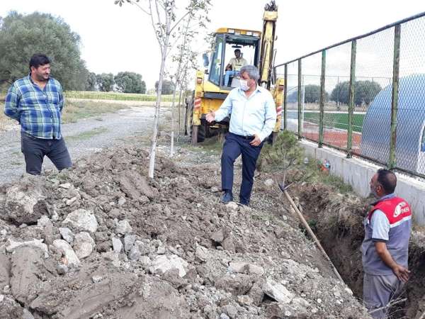 Altıntaş stadında ışıklandırma çalışmaları