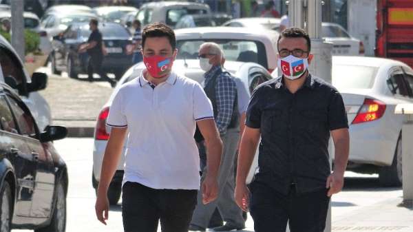 Azerbaycan ve Türkiye dayanışması maskelere de yansıdı 