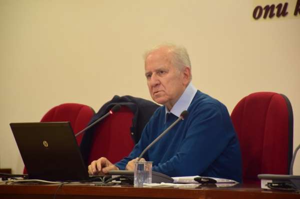 Anadolu Üniversitesi'nde 'İşletme Yönetimi Konferansı'