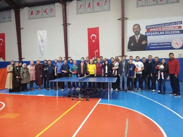 Develi Kurumlar Arası Masa Tenisi Turnuvası Tamamlandı