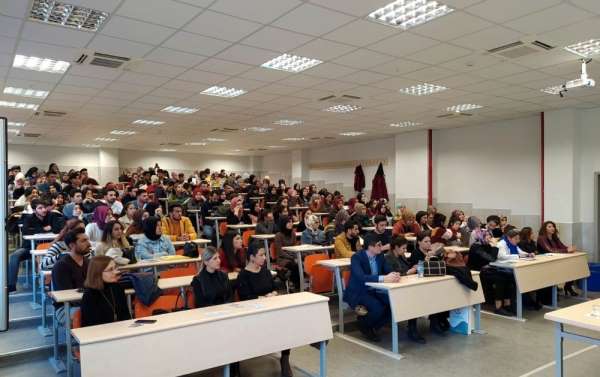 Üniversite de 'Üreme Sağlığı' paneli düzenlendi