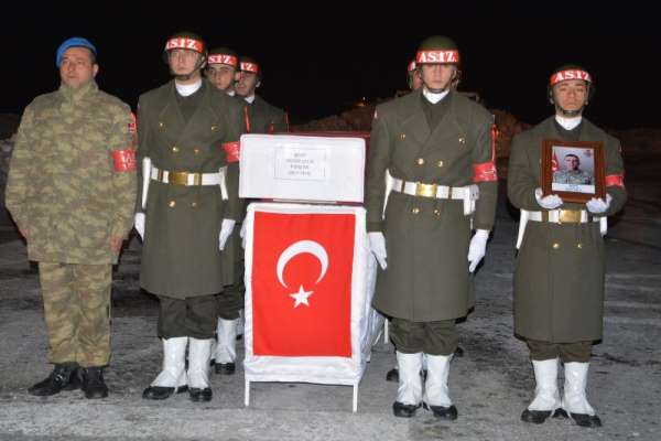 Çukurca'da şehit olan askerin naaşı memleketine gönderildi 