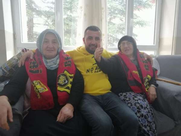 Taraftarlar Derneği'nden huzurevi ziyareti