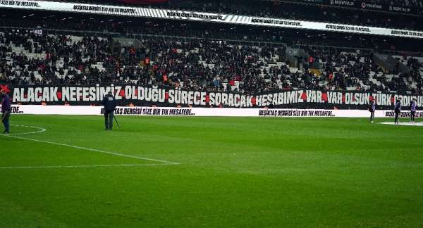 Beşiktaş taraftarından Mehmetçiğe destek