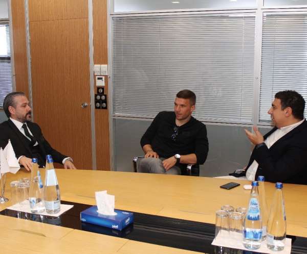 Fraport TAV Genel Müdürü Deniz Varol: 'Antalyaspor'un yanında olmak bize güç ve