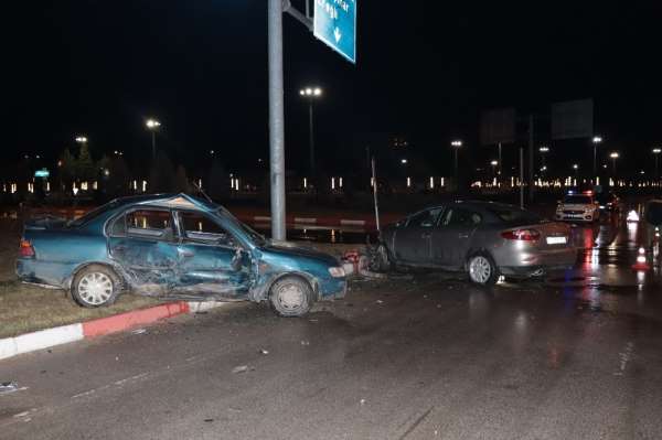 Karaman'da trafik kazası: 4 yaralı 