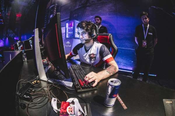 Red Bull Flick'te elemeler devam ediyor