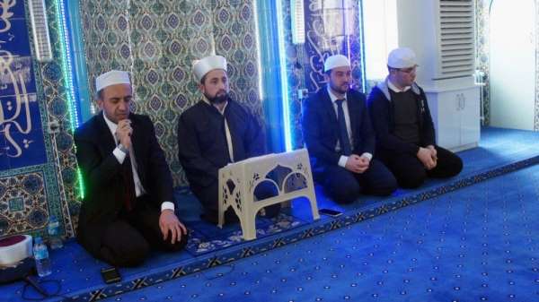 Sarıcakaya'da şehitler adına mevlit okutulup kurban kesildi ve lokma dağıtıldı