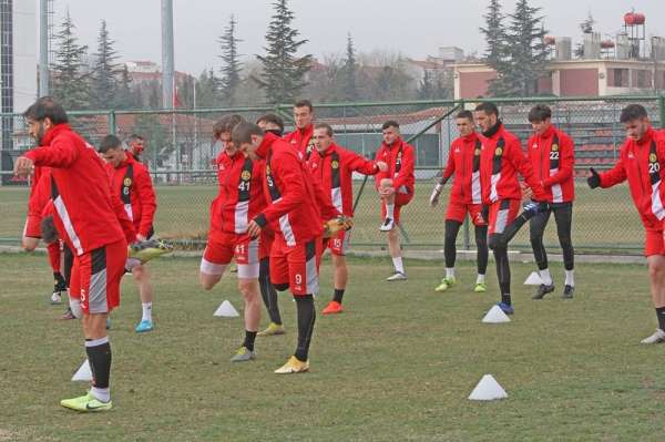 Eskişehirspor'da Akhisarspor deplasmanı öncesi hazırlıklar tamamlandı 