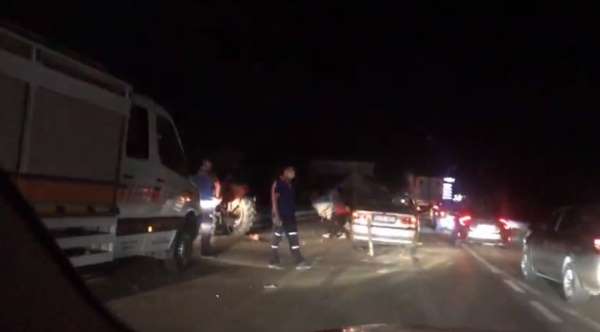 Afyonkarahisar'da zincirleme kaza: 1 ölü, 3 yaralı 
