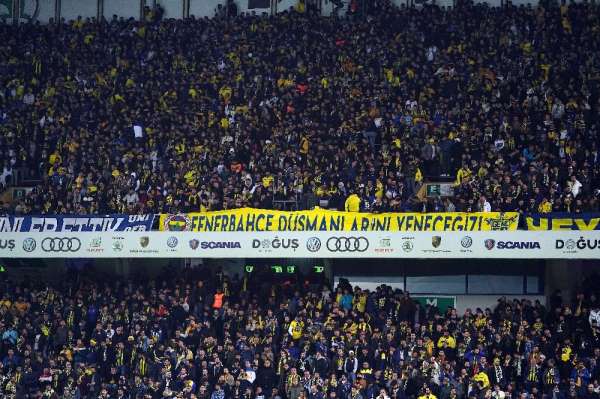 Süper Lig: Fenerbahçe: 0 - Gençlerbirliği: 1 (Maç devam ediyor)
