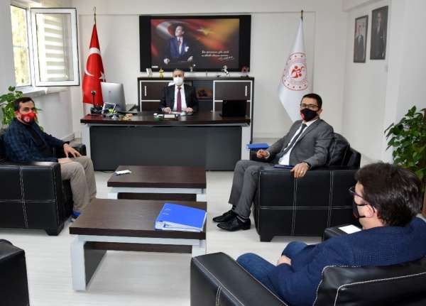 Vali Su, Gençlik ve Spor İl Müdürlüğünde inceleme yaptı 