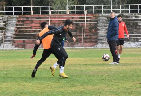 Aliağaspor FK, Yunus Emre deplasmanına hazırlanıyor 