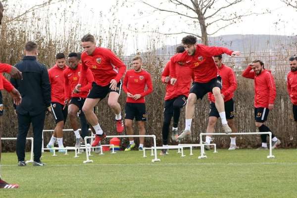 Kayserispor 3 puan için gitti 