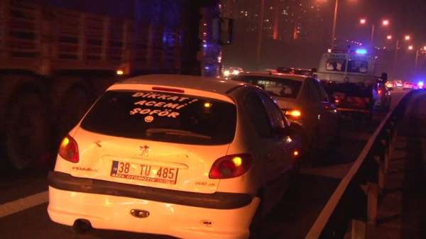 (Özel) Aracının arkasına 'Dikkat acemi şoför' yazdı, zincirleme kazaya karıştı