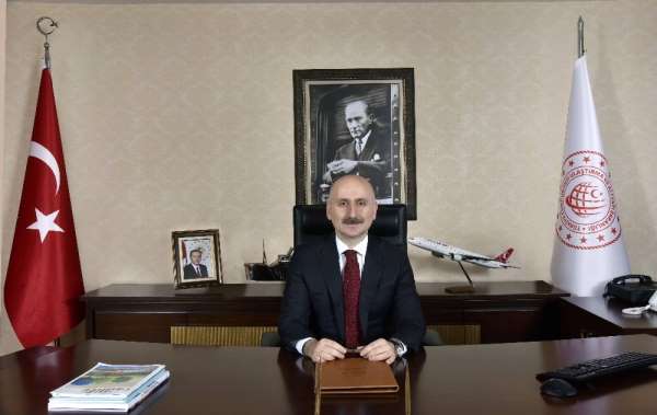 Bakan Karaismailoğlu: 'Marmaray her yıl 25 bin konteyner yük taşıyacak' 