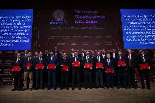 Bakan Kasapoğlu'ndan YKS tercih sürecindeki milli sporculara önemli hatırlatma 