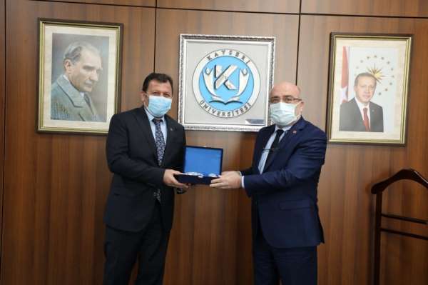 Kabakcı, Rektör Karamustafa'yı ziyaret etti 