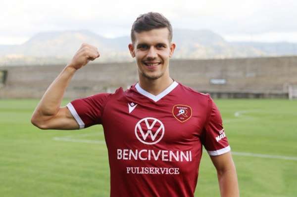 Situm İtalya'ya transfer oldu 