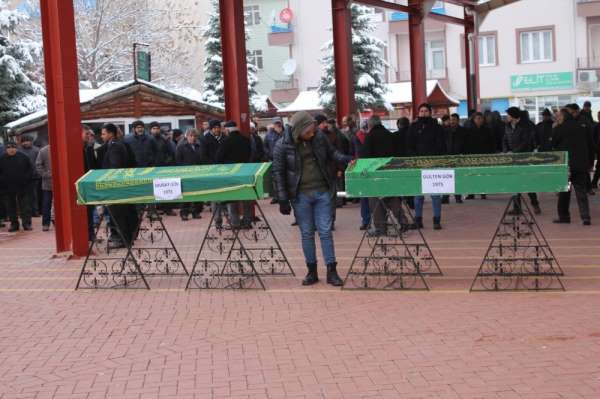 Asker ziyareti sonrası kazada hayatını kaybeden karı-koca, son yolculuklarına uğ