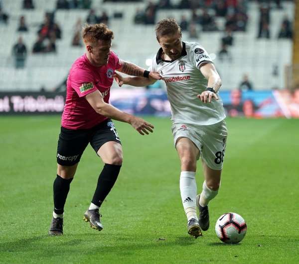 Tayfur Havutçu ilk maçında Beşiktaş'a karşı 