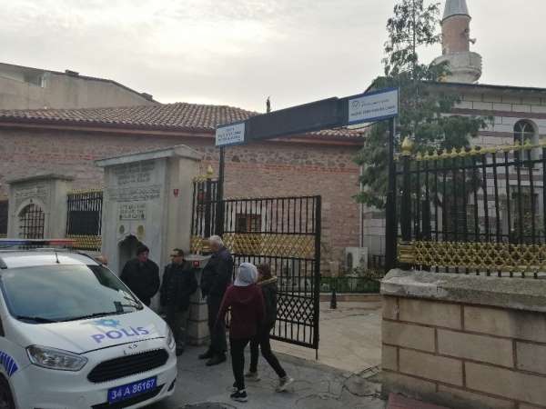 Tuvalette intihar girişimi